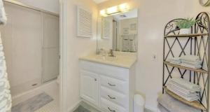 Long term rental minimum 3 months located at the IMG Golf Course Feb 2026