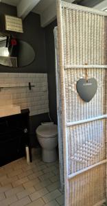 Maisons de vacances La Canotiere - Petite maison pour 2 personnes a Vienne en Arthies : photos des chambres