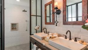 Four Bedroom - Vista Encantada