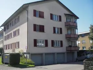 3-Zimmer Ferienwohnung Rapperswil am Zürichsee - 胡尔登