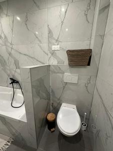 Appartements # Le 13 # Nouveau T3 renove au calme vue sur les Vosges : photos des chambres