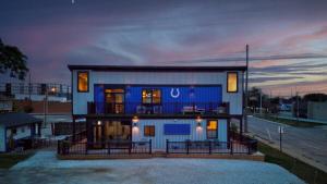 Stadium Container Club House