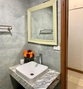 STU 101 Ground mini yard Near Uncle Ho Mausoleum