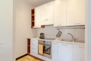 Breathe the Riviera Breeze Cozy Stay in Rapallo