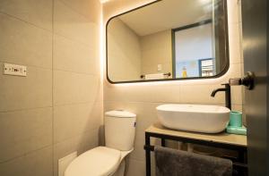 Laguito Houstel Small