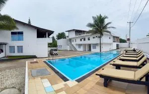 Palazzo Beach Hotel - 安伯朗戈德