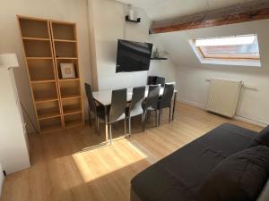 European District Apartment Thirteen