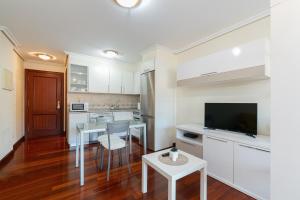 Luminoso ático para dos by CABANA Rentals