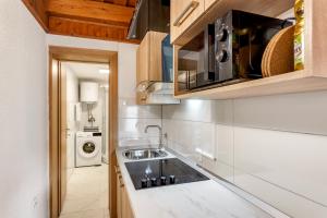 Urban Escape Cottage