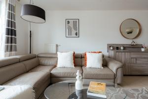 Appartements Magnificent Apartment in Chatillon : photos des chambres