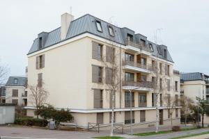Appartements Magnificent Apartment in Chatillon : photos des chambres