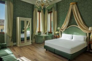 Premium Double or Twin Room room in Maison Venezia | UNA Esperienze