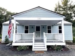 Relaxing getaway walking distance to the beach - Йорк-Бич