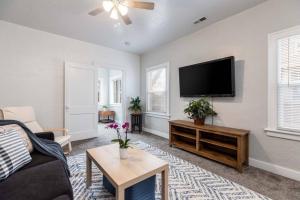 Downtown SLC Loft in Historic Avenues District