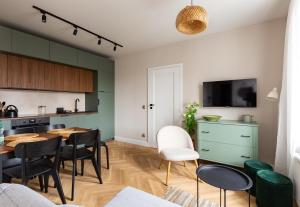 Nowy Port Deluxe Apartment by BookingHost