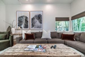 4Bed 3Bath TownHouse Hot tub