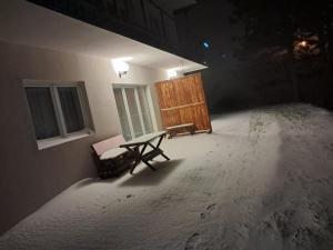 Apartmani Divcibarska oaza