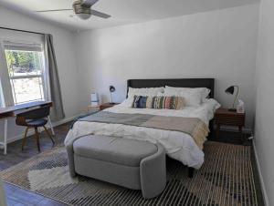 Brand New Build 4 BR Secluded Unbelievable Views