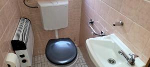 Große 2 Zimmer Wohnung mit Bad Dusche und Badewanne