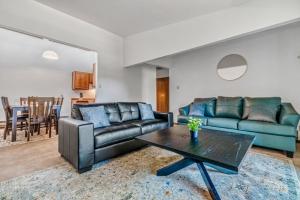 Modern Vacation Condo Across from Beaver Creek Ski