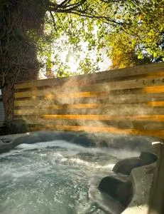 Morrigan 7-Hot Tub-Pet Friendly-Boutique-Perthshire-Families - Luncarty