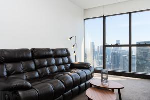 Sky Pool 2 Bedroom Next to Crown in Prima Tower