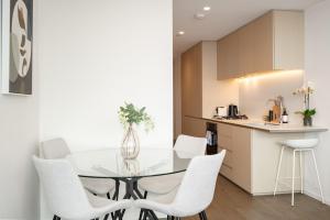 River View next to Crown Australia 108 Lux Suite