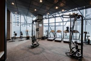 Amazing Pool Luxe 2 Bed 2 Bath with Pool Gym Sauna