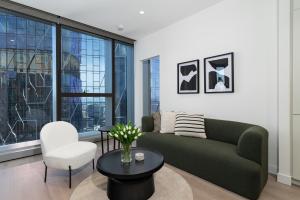 Amazing Pool Luxe 2 Bed 2 Bath with Pool Gym Sauna