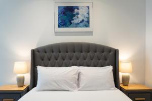 Luxury Ritz 2B2B with Pool Gym Sauna