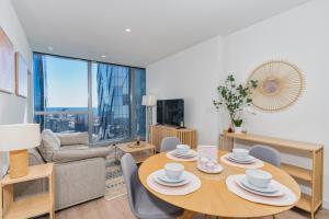 West Side Place 2BR with Pool Sauna Gym and Luxe Living