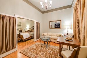 Dtwn Decatur Apt: Walk to Restaurants & Shops
