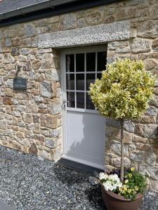 The Lake House , luxury rural retreat