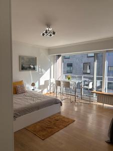 Studio with sea view