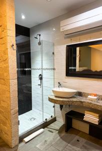 Illusion Xpress I Attraction Hotel Deluxe