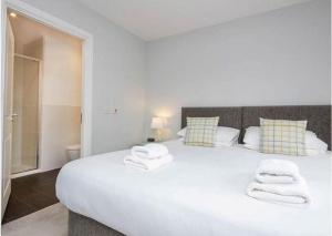 2 Bedroom Hedgefield Apartment 41-Free Parking