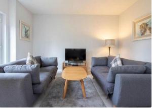 2 Bedroom Hedgefield Apartment 41-Free Parking