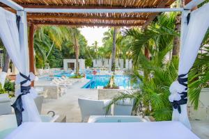 Oh! Cancun - The Urban Oasis & Beach Club