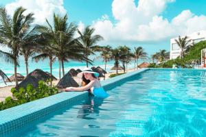 The Pyramid Cancun by Oasis -Inclusive