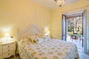 GuestHost - Romantic Apt in Green near Bellagio