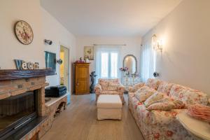 GuestHost - Romantic Apt in Green near Bellagio