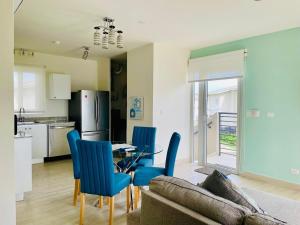 Stunning Sea View Two Bed Apt