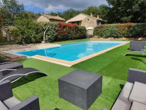 Hotels Le Mas des Laurels : photos des chambres