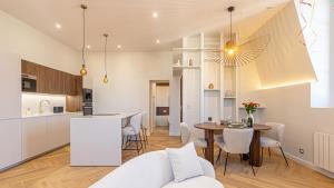 La suite Impériale - Baignoire balnéothérapie - Palace avec vue lac