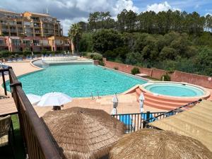 Appartements Climatise, piscine, proches des plages : photos des chambres