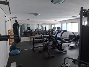 Pristine 1 bedroom unit in the city with balcony