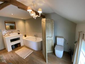 Ideal Villa in Burdinne with private pool