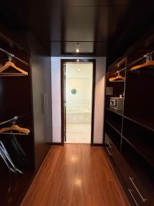 George V Itaim Bibi - Flat Alto Padrão | Delfhy