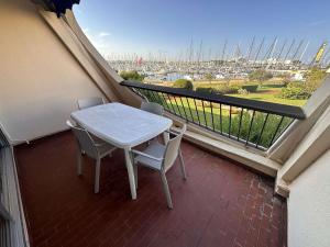 Studio 4 couchages avec piscine et parking à Port Camargue - FR-1-731-88