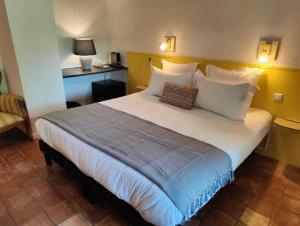 Hotels Le Mas des Laurels : photos des chambres